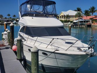 34' Meridian 2007 Yacht For Sale